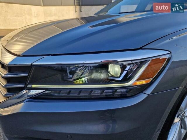 Серый Фольксваген Пассат, объемом двигателя 1.98 л и пробегом 15 тыс. км за 20999 $, фото 76 на Automoto.ua