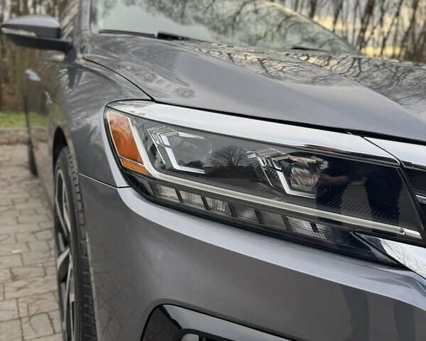 Сірий Фольксваген Пассат, об'ємом двигуна 1.98 л та пробігом 115 тис. км за 21500 $, фото 11 на Automoto.ua