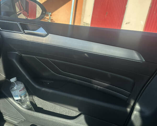 Серый Фольксваген Пассат, объемом двигателя 1.97 л и пробегом 87 тыс. км за 27600 $, фото 16 на Automoto.ua