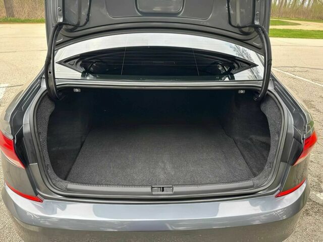 Сірий Фольксваген Пассат, об'ємом двигуна 2 л та пробігом 50 тис. км за 13000 $, фото 13 на Automoto.ua