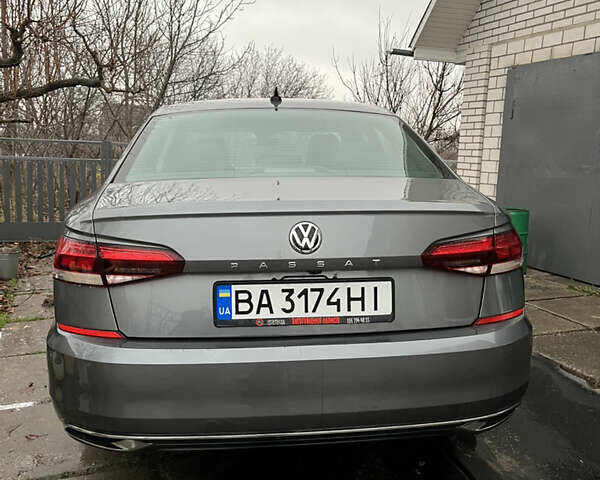Серый Фольксваген Пассат, объемом двигателя 1.98 л и пробегом 114 тыс. км за 16000 $, фото 3 на Automoto.ua