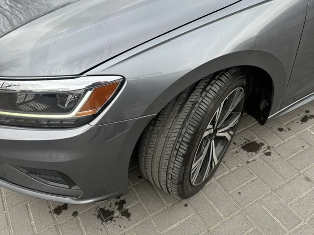 Серый Фольксваген Пассат, объемом двигателя 2 л и пробегом 239 тыс. км за 14999 $, фото 11 на Automoto.ua