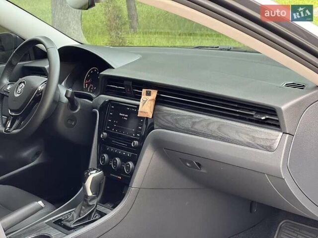 Сірий Фольксваген Пассат, об'ємом двигуна 2 л та пробігом 42 тис. км за 22100 $, фото 12 на Automoto.ua