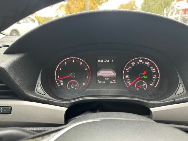 Серый Фольксваген Пассат, объемом двигателя 2 л и пробегом 239 тыс. км за 14999 $, фото 8 на Automoto.ua