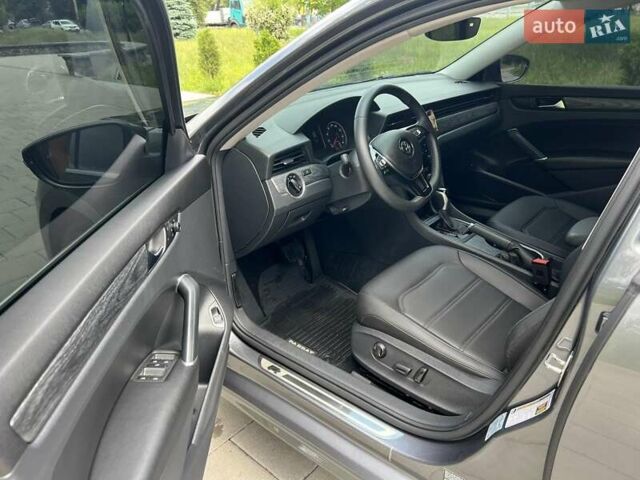 Сірий Фольксваген Пассат, об'ємом двигуна 2 л та пробігом 42 тис. км за 22100 $, фото 9 на Automoto.ua