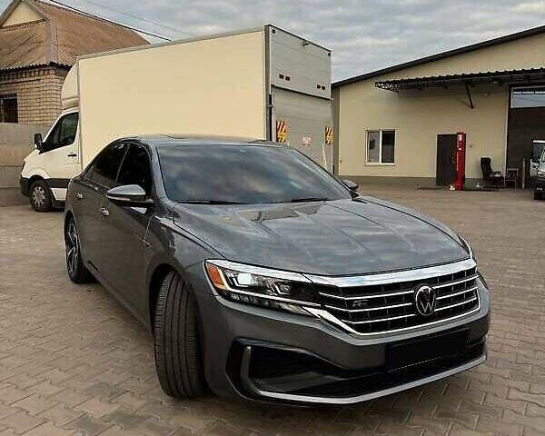 Серый Фольксваген Пассат, объемом двигателя 1.98 л и пробегом 61 тыс. км за 21300 $, фото 1 на Automoto.ua