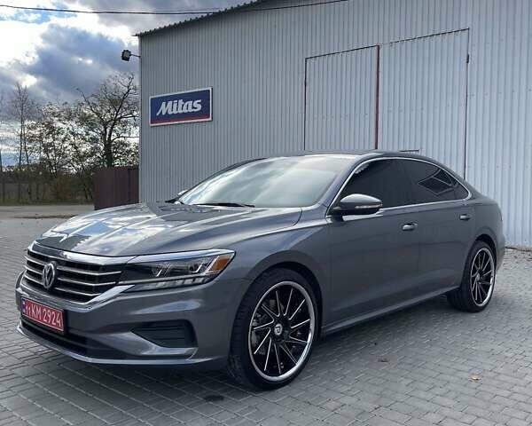 Фольксваген Пассат 2021 в Белой Церкве на Automoto.ua Серый Фольксваген Пассат, объемом двигателя 2 л и пробегом 124 тыс. км за 15300 $, фото 3 на Automoto.ua