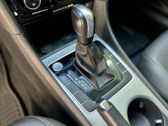 Фольксваген Пассат 2021 у Львові на Automoto.ua Сірий Фольксваген Пассат, об'ємом двигуна 2 л та пробігом 62 тис. км за 15000 $, фото 18 на Automoto.ua