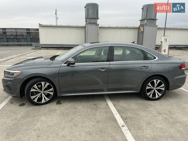 Серый Фольксваген Пассат, объемом двигателя 2 л и пробегом 105 тыс. км за 17800 $, фото 2 на Automoto.ua