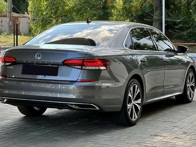 Фольксваген Пассат 2021 у Львові на Automoto.ua Сірий Фольксваген Пассат, об'ємом двигуна 2 л та пробігом 62 тис. км за 15000 $, фото 12 на Automoto.ua