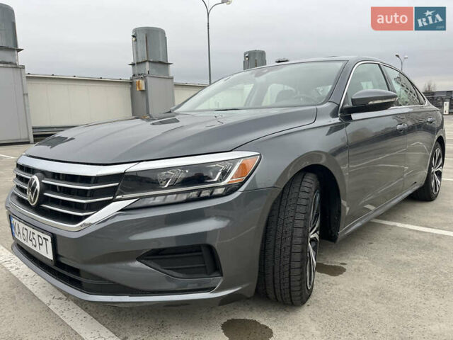 Серый Фольксваген Пассат, объемом двигателя 2 л и пробегом 105 тыс. км за 17800 $, фото 3 на Automoto.ua