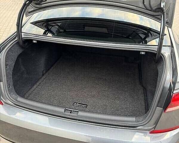 Серый Фольксваген Пассат, объемом двигателя 1.98 л и пробегом 61 тыс. км за 21300 $, фото 11 на Automoto.ua