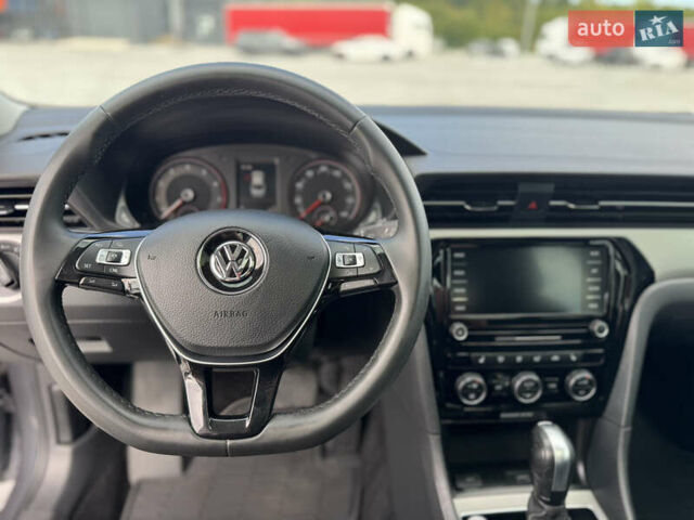 Фольксваген Пассат 2021 у Дубно на Automoto.ua Сірий Фольксваген Пассат, об'ємом двигуна 2 л та пробігом 162 тис. км за 16499 $, фото 31 на Automoto.ua