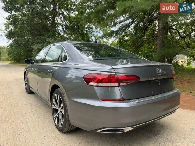 Серый Фольксваген Пассат, объемом двигателя 2 л и пробегом 128 тыс. км за 4800 $, фото 2 на Automoto.ua