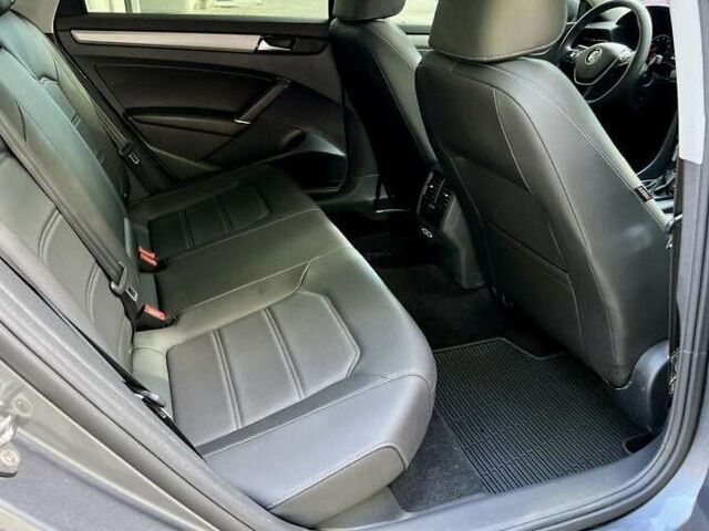 Фольксваген Пассат 2021 у Львові на Automoto.ua Сірий Фольксваген Пассат, об'ємом двигуна 2 л та пробігом 62 тис. км за 15000 $, фото 23 на Automoto.ua