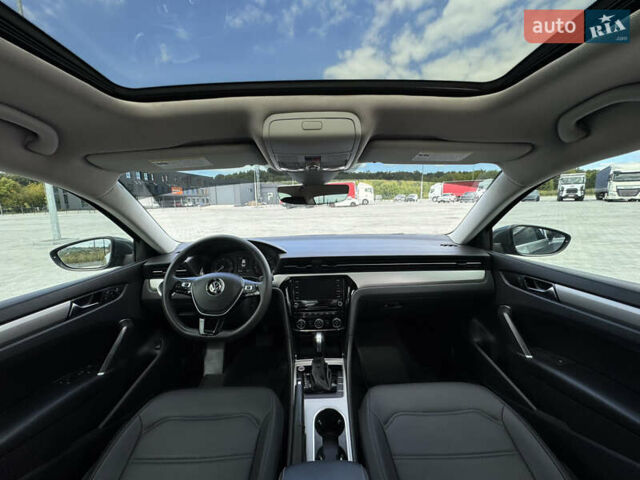 Фольксваген Пассат 2021 у Дубно на Automoto.ua Сірий Фольксваген Пассат, об'ємом двигуна 2 л та пробігом 162 тис. км за 16499 $, фото 27 на Automoto.ua