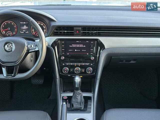 Серый Фольксваген Пассат, объемом двигателя 2 л и пробегом 122 тыс. км за 17900 $, фото 25 на Automoto.ua
