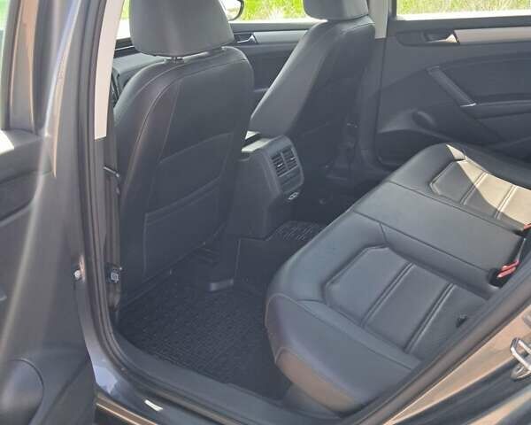 Серый Фольксваген Пассат, объемом двигателя 1.98 л и пробегом 93 тыс. км за 17500 $, фото 7 на Automoto.ua