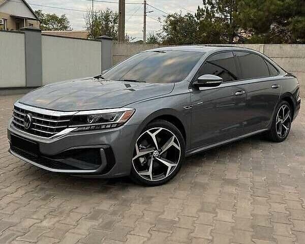 Серый Фольксваген Пассат, объемом двигателя 1.98 л и пробегом 61 тыс. км за 21300 $, фото 4 на Automoto.ua