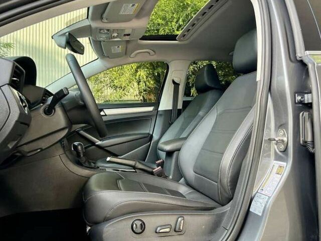 Фольксваген Пассат 2021 у Львові на Automoto.ua Сірий Фольксваген Пассат, об'ємом двигуна 2 л та пробігом 62 тис. км за 15000 $, фото 20 на Automoto.ua