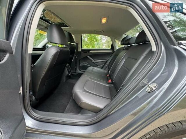 Серый Фольксваген Пассат, объемом двигателя 2 л и пробегом 128 тыс. км за 4800 $, фото 11 на Automoto.ua