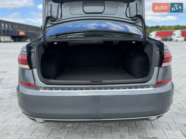 Фольксваген Пассат 2021 у Дубно на Automoto.ua Сірий Фольксваген Пассат, об'ємом двигуна 2 л та пробігом 162 тис. км за 16499 $, фото 19 на Automoto.ua