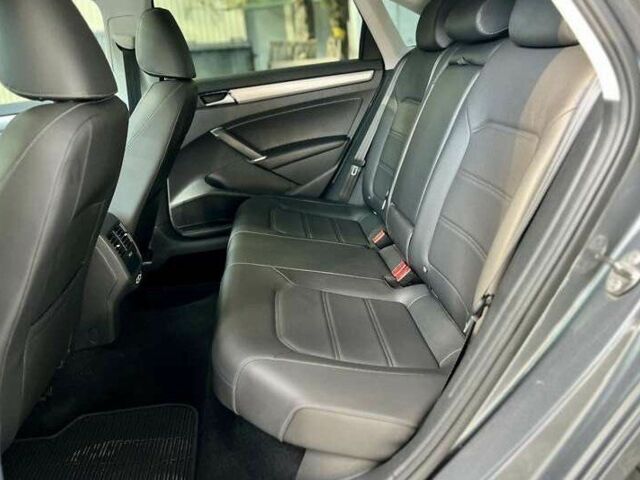 Фольксваген Пассат 2021 у Львові на Automoto.ua Сірий Фольксваген Пассат, об'ємом двигуна 2 л та пробігом 62 тис. км за 15000 $, фото 22 на Automoto.ua