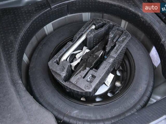 Фольксваген Пассат 2021 у Києві на Automoto.ua Сірий Фольксваген Пассат, об'ємом двигуна 1.98 л та пробігом 103 тис. км за 19800 $, фото 40 на Automoto.ua