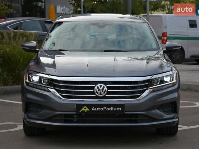 Фольксваген Пассат 2021 у Києві на Automoto.ua Сірий Фольксваген Пассат, об'ємом двигуна 1.98 л та пробігом 103 тис. км за 19800 $, фото 2 на Automoto.ua