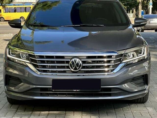 Фольксваген Пассат 2021 у Львові на Automoto.ua Сірий Фольксваген Пассат, об'ємом двигуна 2 л та пробігом 62 тис. км за 15000 $, фото 1 на Automoto.ua