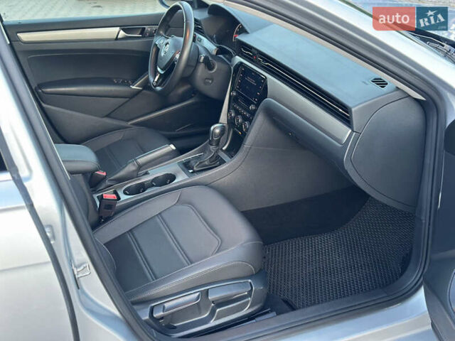 Серый Фольксваген Пассат, объемом двигателя 2 л и пробегом 122 тыс. км за 17900 $, фото 43 на Automoto.ua