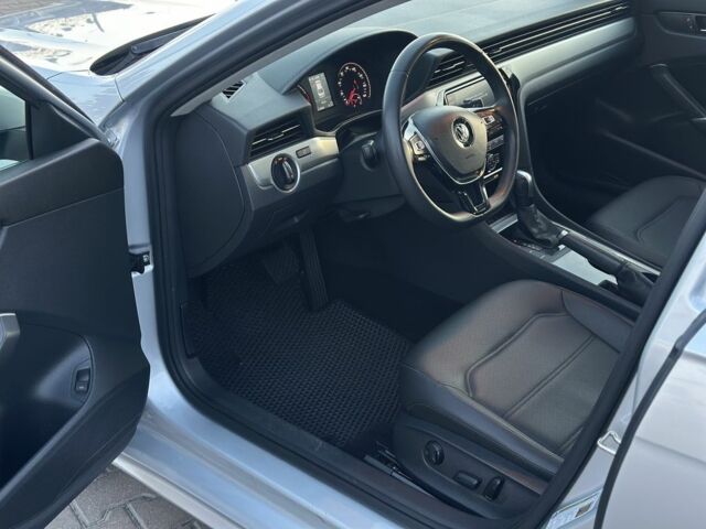 Серый Фольксваген Пассат, объемом двигателя 2 л и пробегом 122 тыс. км за 17900 $, фото 18 на Automoto.ua