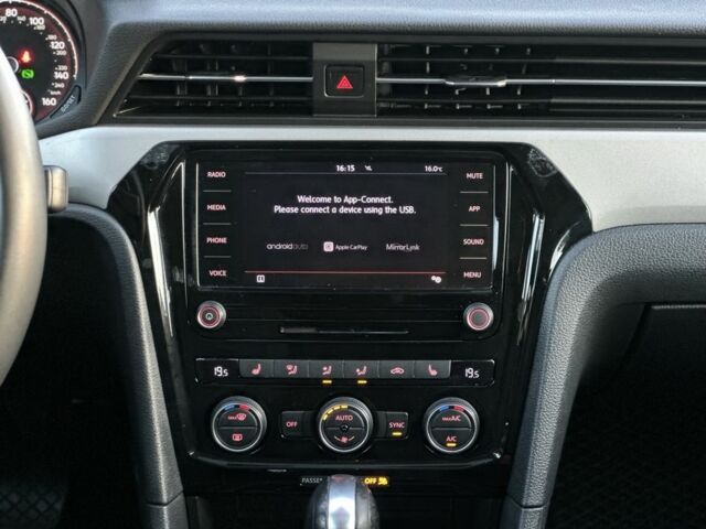 Серый Фольксваген Пассат, объемом двигателя 2 л и пробегом 122 тыс. км за 17900 $, фото 15 на Automoto.ua