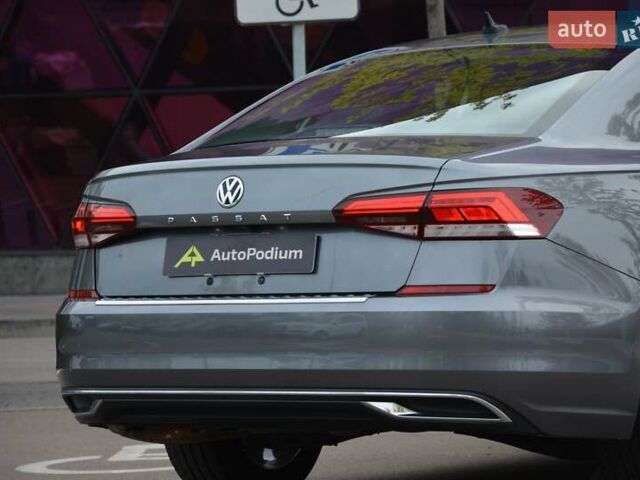 Фольксваген Пассат 2021 у Києві на Automoto.ua Сірий Фольксваген Пассат, об'ємом двигуна 1.98 л та пробігом 103 тис. км за 19800 $, фото 9 на Automoto.ua