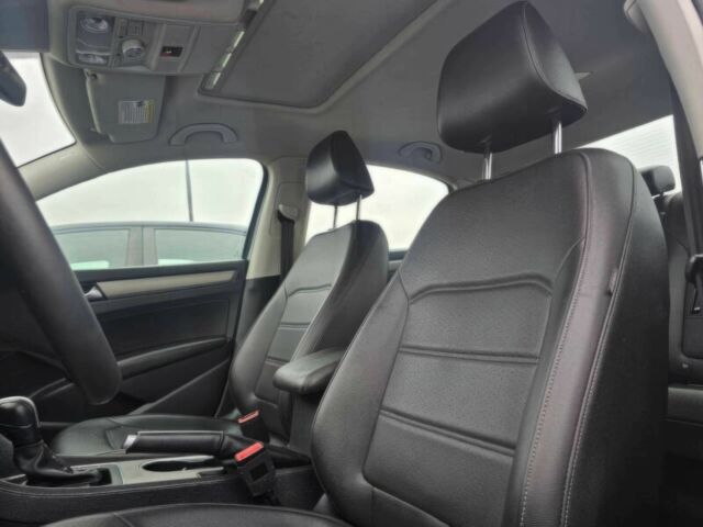 Сірий Фольксваген Пассат, об'ємом двигуна 2 л та пробігом 21 тис. км за 11000 $, фото 8 на Automoto.ua