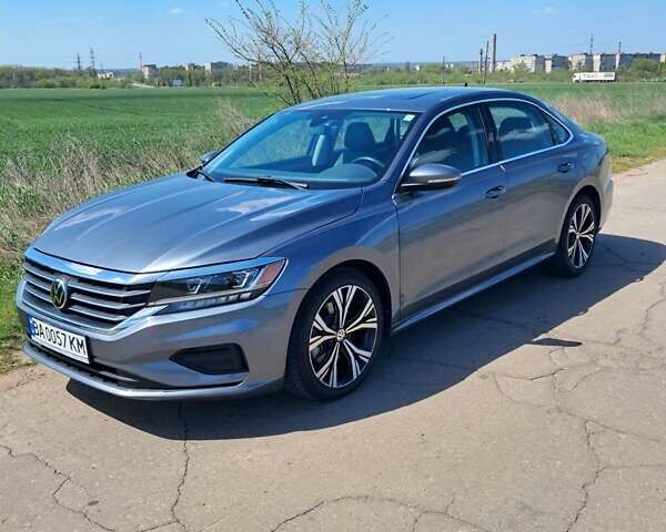 Серый Фольксваген Пассат, объемом двигателя 1.98 л и пробегом 93 тыс. км за 17500 $, фото 4 на Automoto.ua