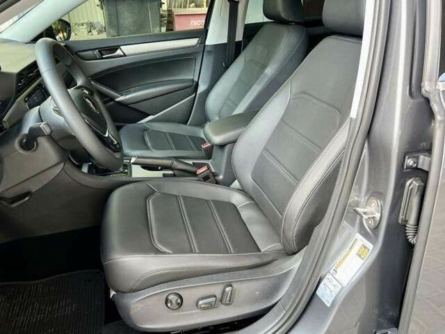 Фольксваген Пассат 2021 у Львові на Automoto.ua Сірий Фольксваген Пассат, об'ємом двигуна 2 л та пробігом 62 тис. км за 15000 $, фото 19 на Automoto.ua