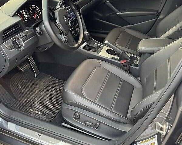 Серый Фольксваген Пассат, объемом двигателя 1.98 л и пробегом 61 тыс. км за 21300 $, фото 14 на Automoto.ua