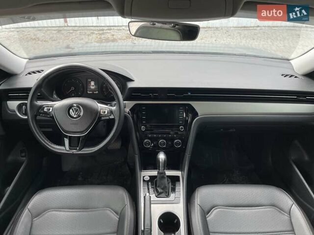 Фольксваген Пассат 2021 в Белой Церкве на Automoto.ua Серый Фольксваген Пассат, объемом двигателя 2 л и пробегом 124 тыс. км за 15300 $, фото 12 на Automoto.ua