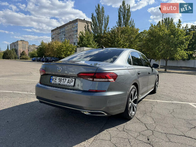 Серый Фольксваген Пассат, объемом двигателя 1.98 л и пробегом 126 тыс. км за 18000 $, фото 9 на Automoto.ua
