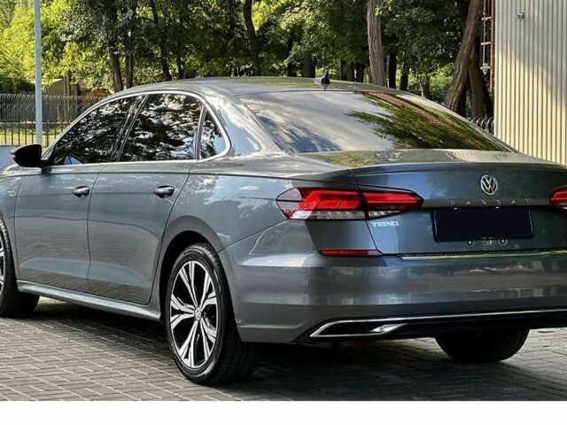 Фольксваген Пассат 2021 у Львові на Automoto.ua Сірий Фольксваген Пассат, об'ємом двигуна 2 л та пробігом 62 тис. км за 15000 $, фото 9 на Automoto.ua