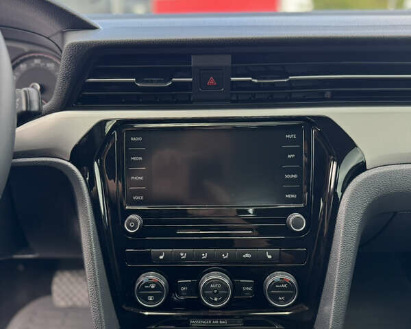 Фольксваген Пассат 2021 у Дубно на Automoto.ua Сірий Фольксваген Пассат, об'ємом двигуна 2 л та пробігом 162 тис. км за 16499 $, фото 35 на Automoto.ua