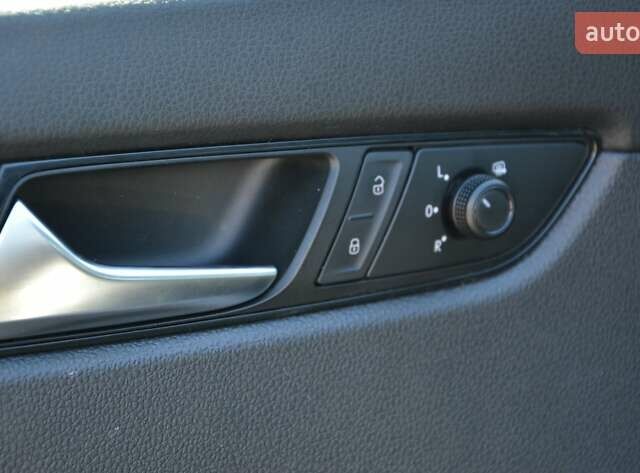 Фольксваген Пассат 2021 у Києві на Automoto.ua Сірий Фольксваген Пассат, об'ємом двигуна 1.98 л та пробігом 103 тис. км за 19800 $, фото 14 на Automoto.ua