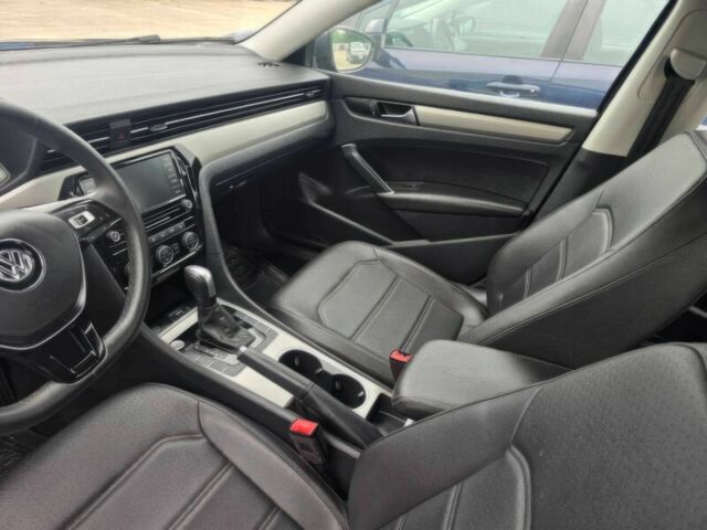 Сірий Фольксваген Пассат, об'ємом двигуна 2 л та пробігом 21 тис. км за 11000 $, фото 6 на Automoto.ua