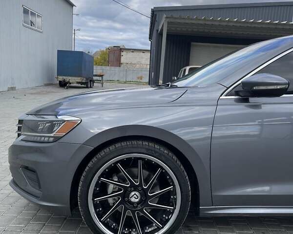 Фольксваген Пассат 2021 в Белой Церкве на Automoto.ua Серый Фольксваген Пассат, объемом двигателя 2 л и пробегом 124 тыс. км за 15300 $, фото 6 на Automoto.ua