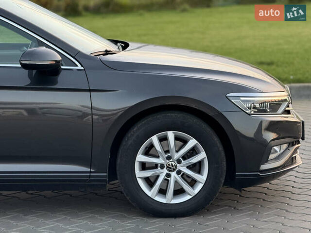 Серый Фольксваген Пассат, объемом двигателя 2 л и пробегом 123 тыс. км за 29900 $, фото 25 на Automoto.ua