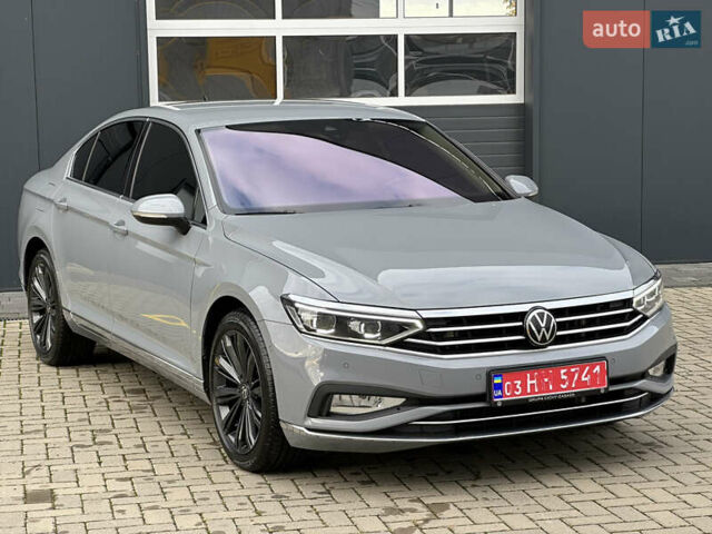 Серый Фольксваген Пассат, объемом двигателя 1.97 л и пробегом 189 тыс. км за 27999 $, фото 15 на Automoto.ua