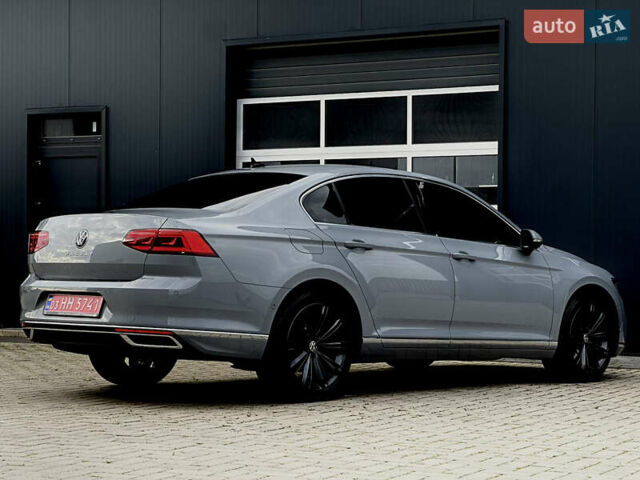 Серый Фольксваген Пассат, объемом двигателя 1.97 л и пробегом 189 тыс. км за 29999 $, фото 28 на Automoto.ua