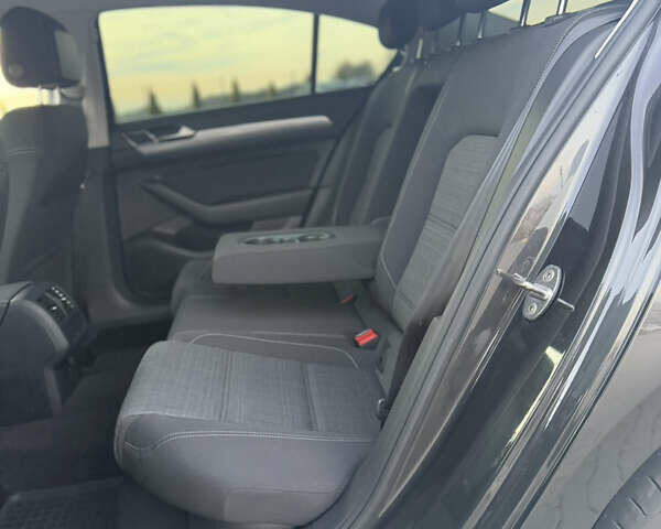 Серый Фольксваген Пассат, объемом двигателя 2 л и пробегом 123 тыс. км за 29900 $, фото 84 на Automoto.ua