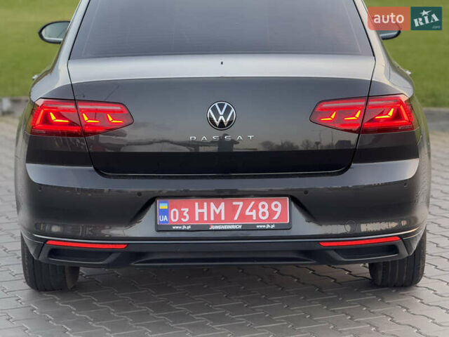 Серый Фольксваген Пассат, объемом двигателя 2 л и пробегом 123 тыс. км за 29900 $, фото 51 на Automoto.ua